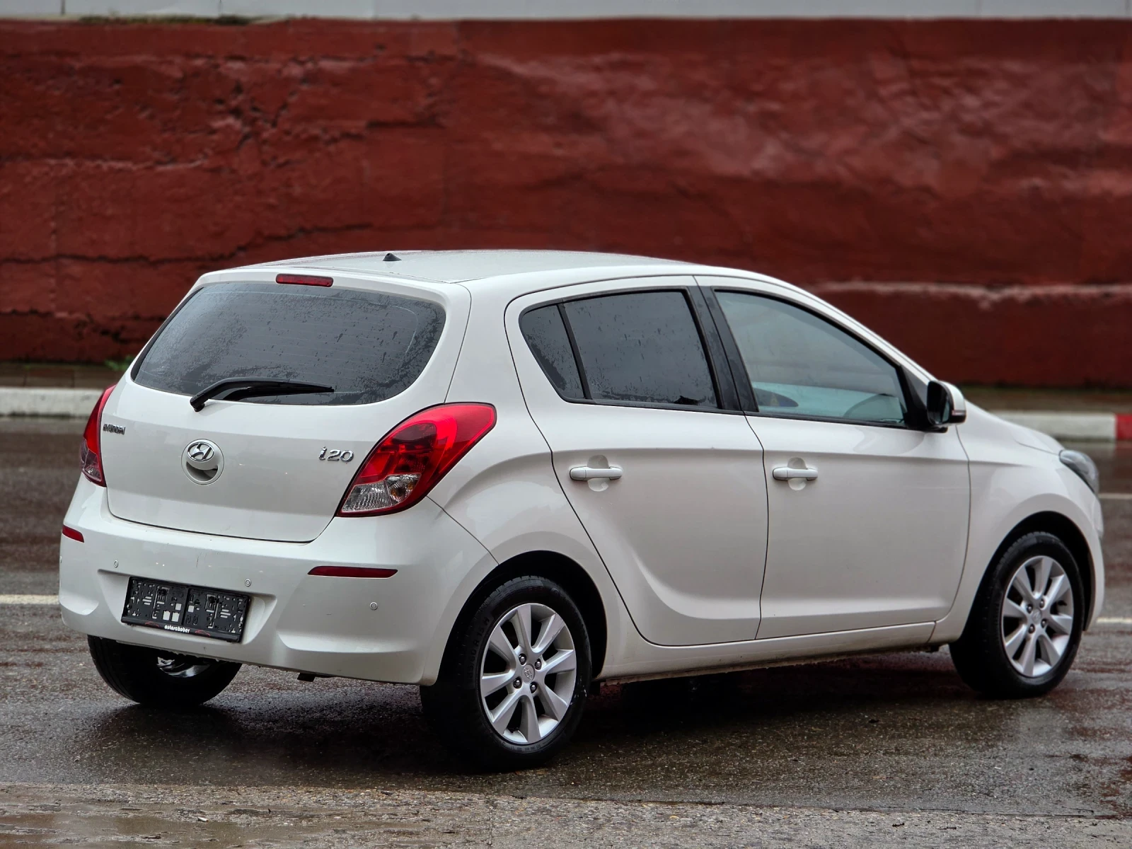 Hyundai I20 1.3 85hp * Euro5* Facelift*  - изображение 4