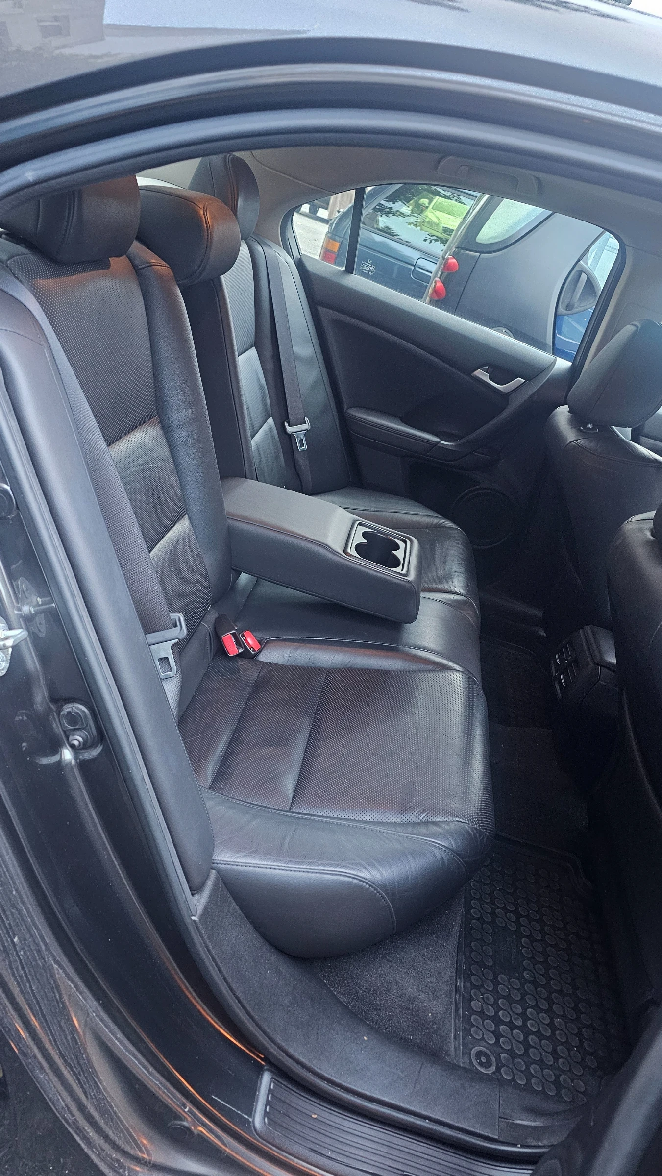 Honda Accord Executive + , снимка 10 - Автомобили и джипове - 54332527