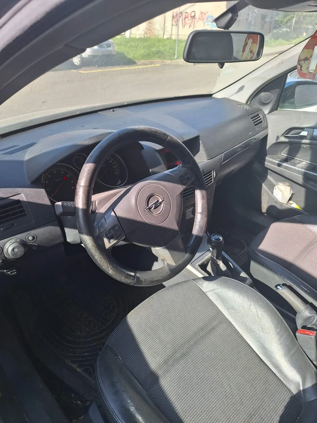 Opel Astra H 1.6 бензин + газ | Само за части, снимка 4 - Автомобили и джипове - 54616503