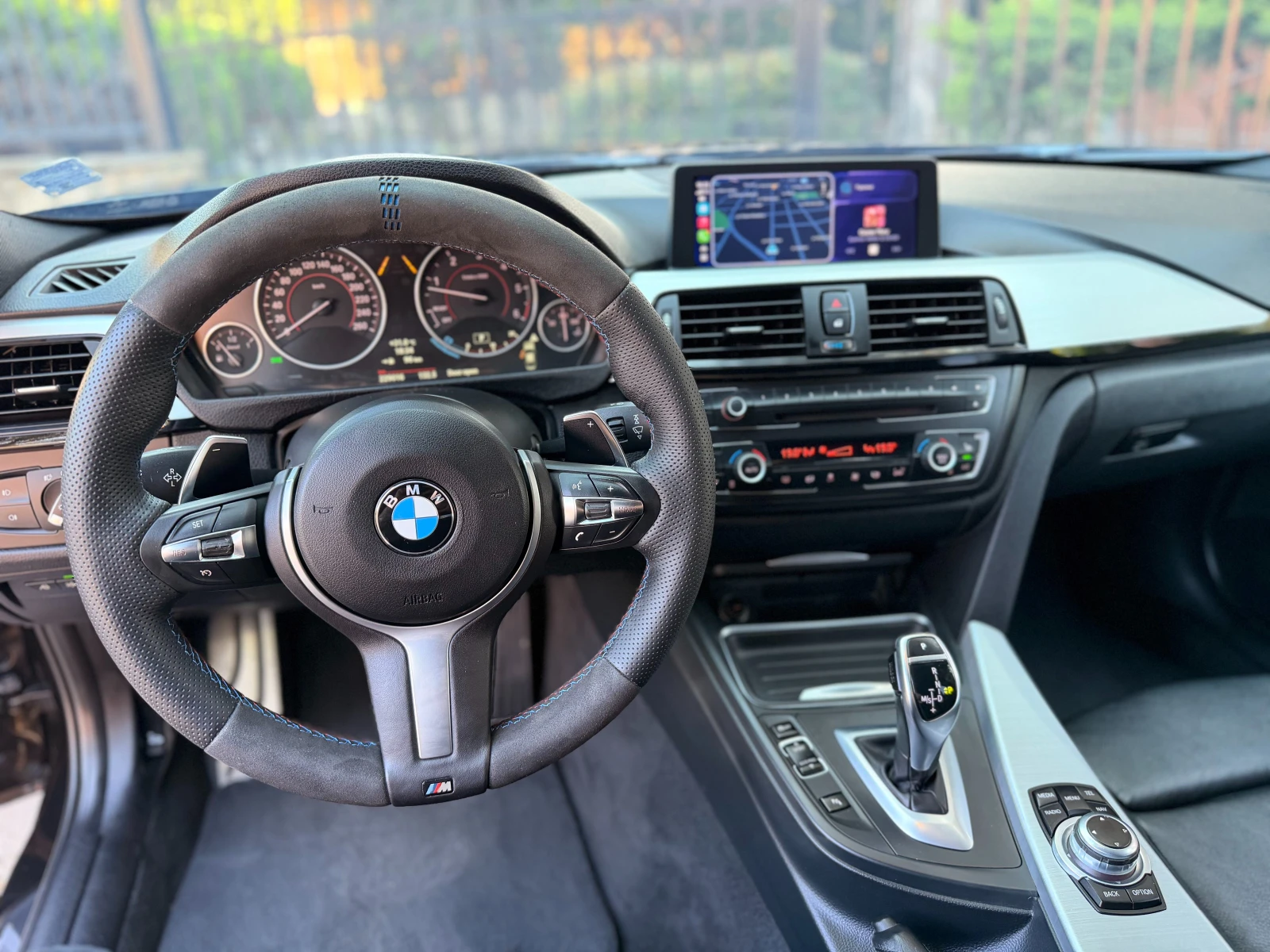 BMW 330 M-PACK, снимка 12 - Автомобили и джипове - 54859912