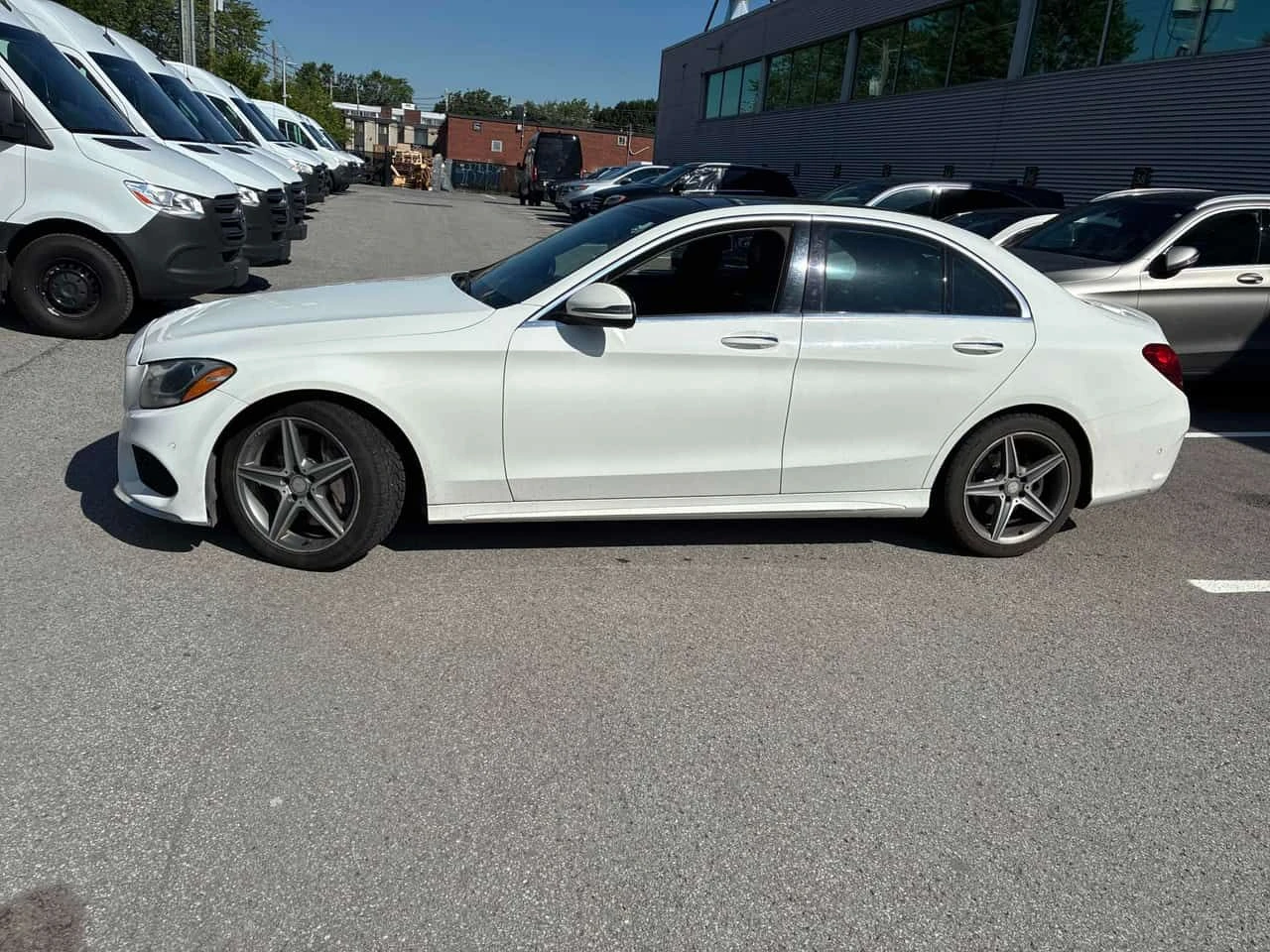 Mercedes-Benz C 300 4MATIC * ГЛАВНО ПРЕДСТАВИТЕЛСТВО НА MERCEDES* , снимка 3 - Автомобили и джипове - 55045245