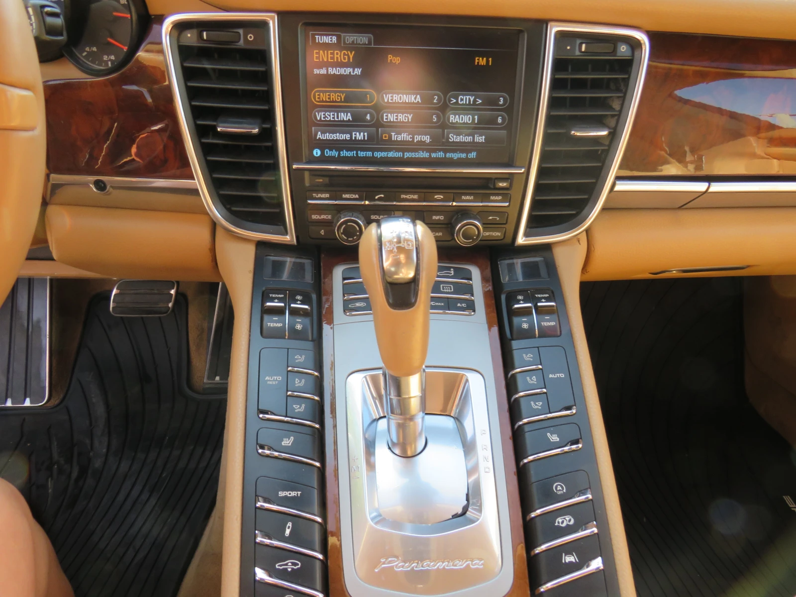 Porsche Panamera * DIESEL 8ZF PANO KEYLESS* , снимка 13 - Автомобили и джипове - 55153638