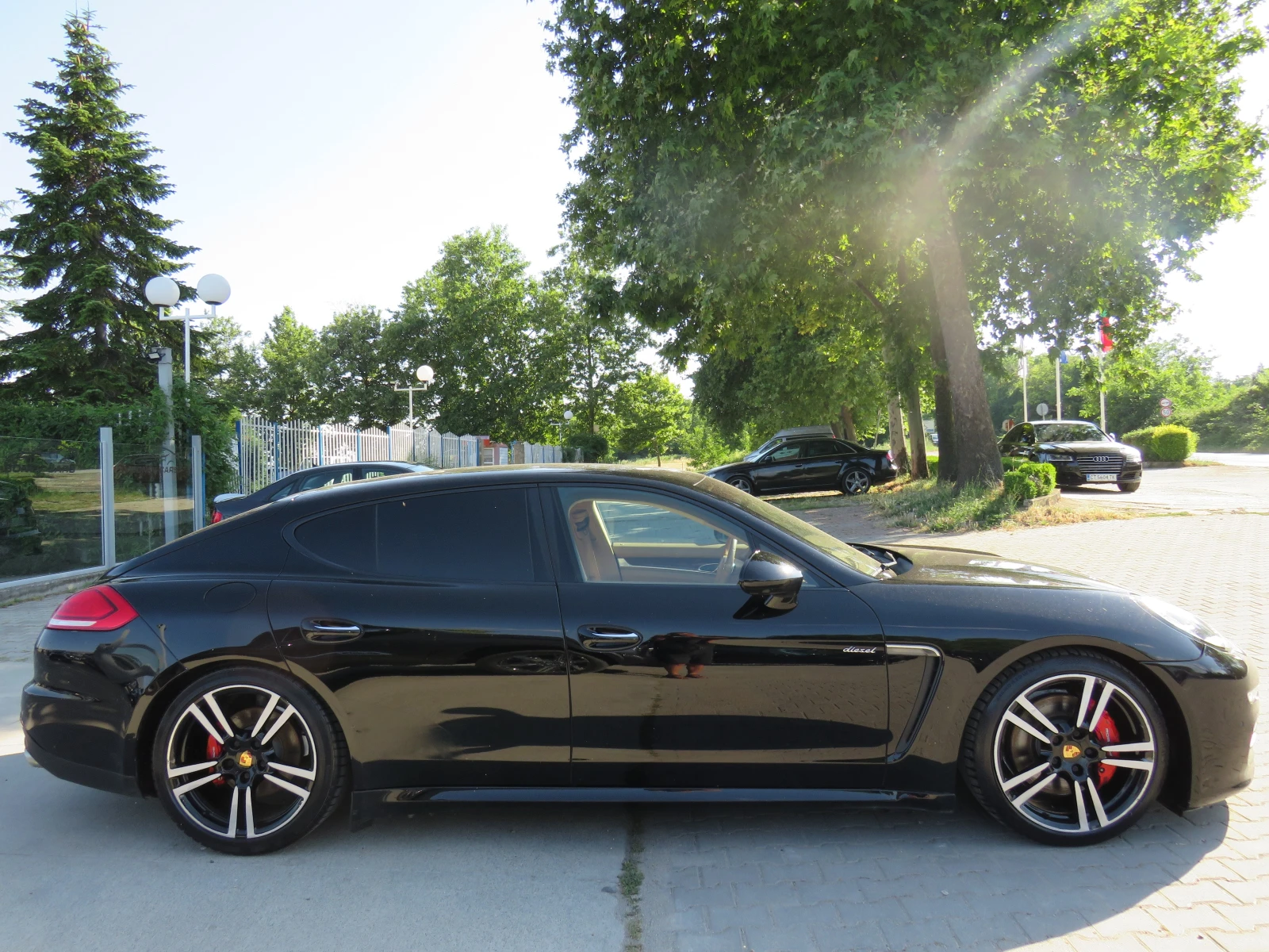 Porsche Panamera * DIESEL 8ZF PANO KEYLESS* , снимка 4 - Автомобили и джипове - 55153638