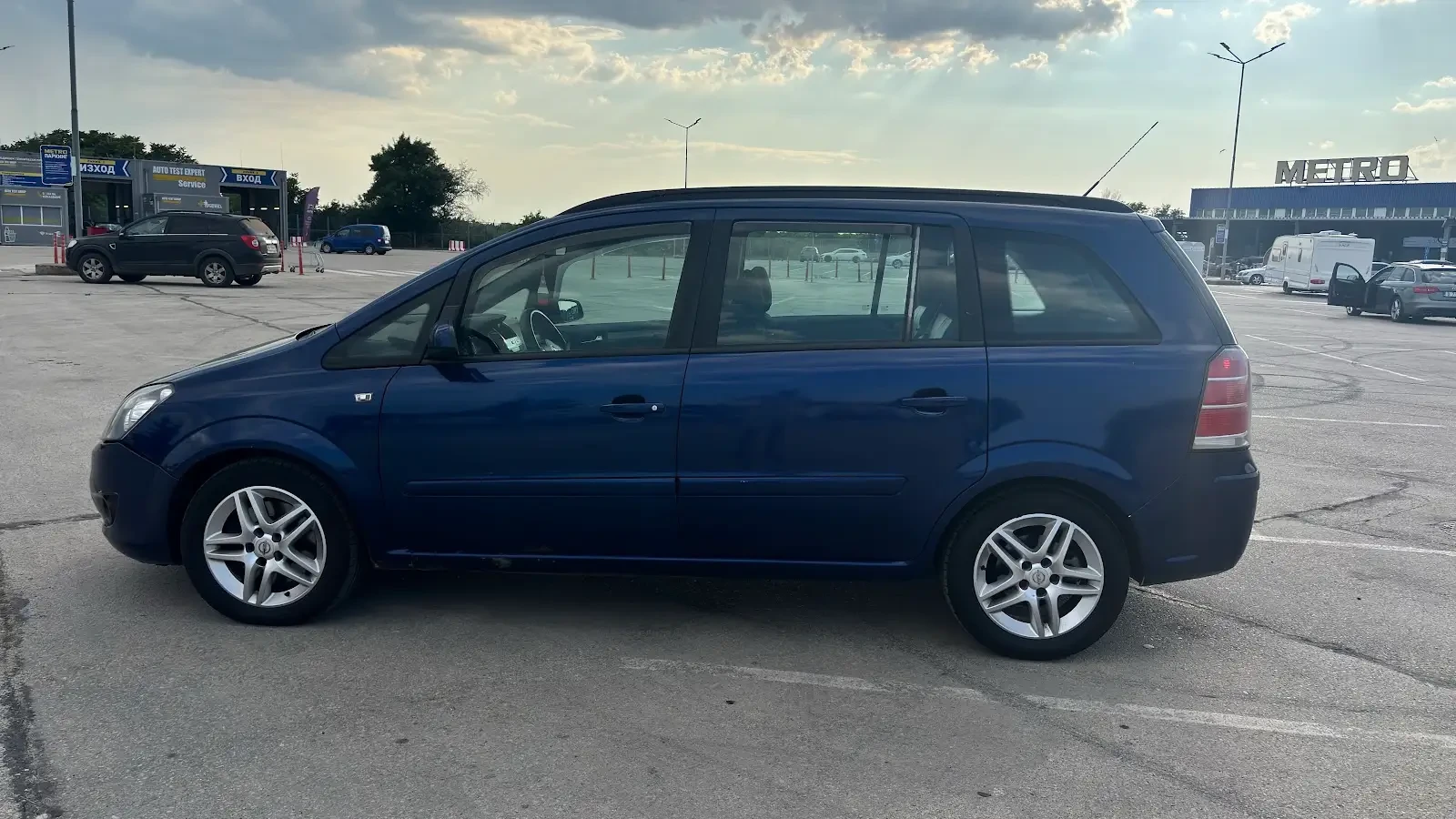 Opel Zafira B, снимка 2 - Автомобили и джипове - 55533068