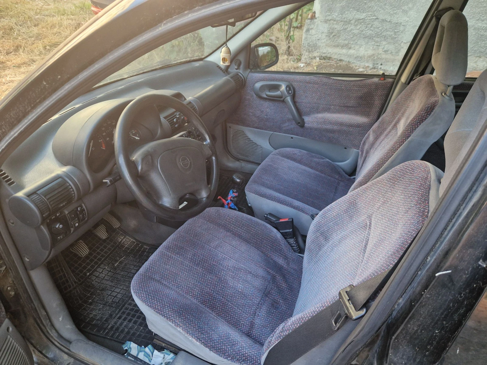 Opel Corsa Opel Corsa 1, 4 si , 90k.c., снимка 6 - Автомобили и джипове - 55645212