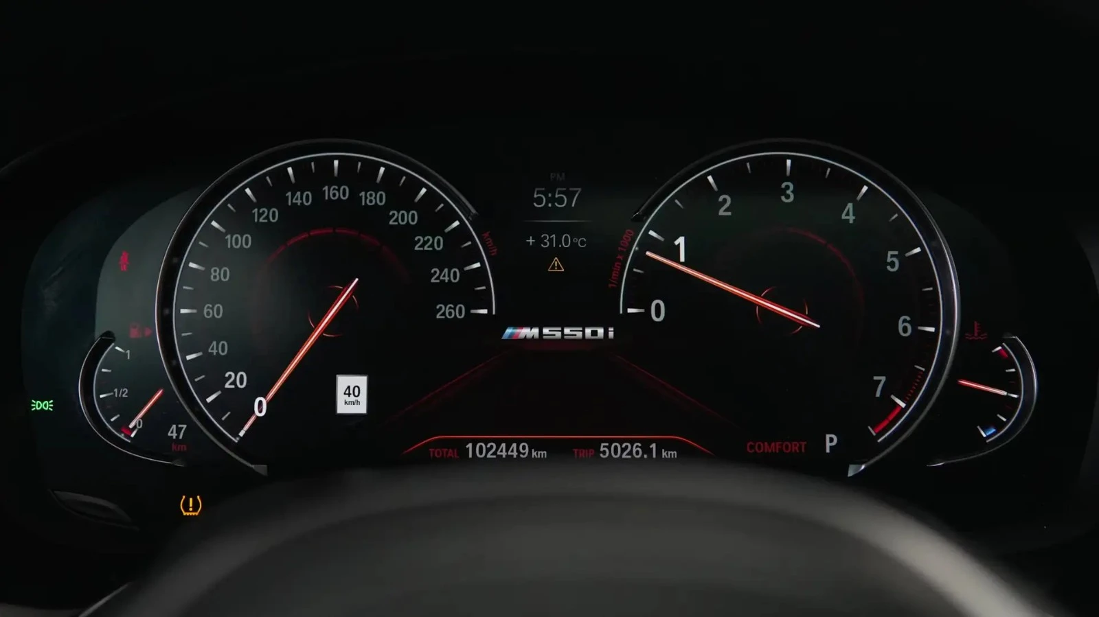 BMW 550 M xDrive ЦЕНА ДО БЪЛГАРИЯ АВТОКРЕДИТ, снимка 12 - Автомобили и джипове - 55772196