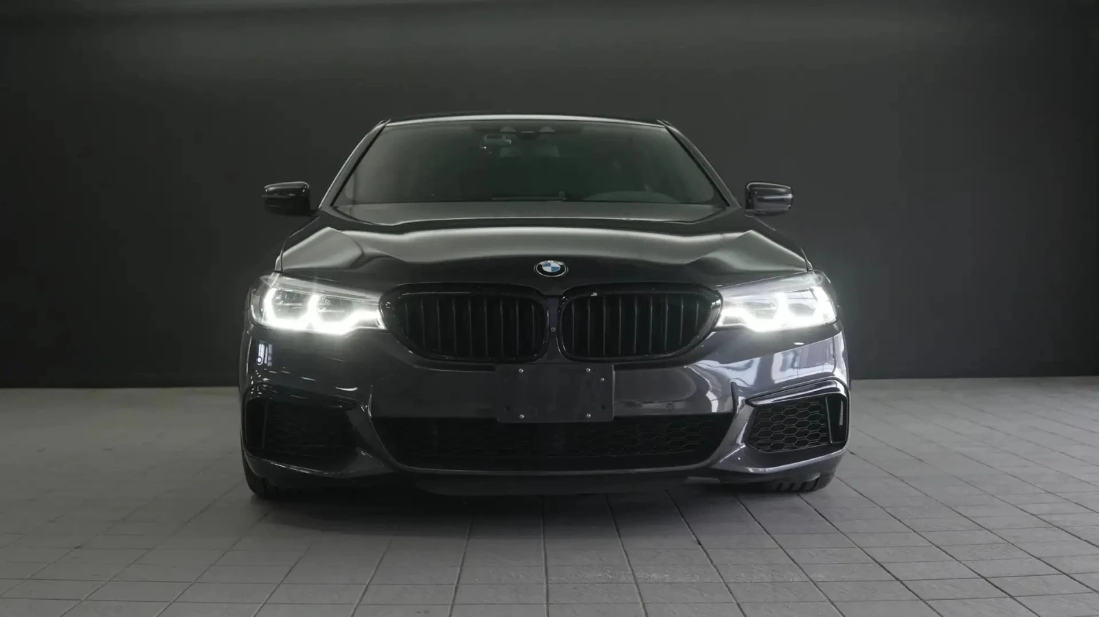 BMW 550 M xDrive ЦЕНА ДО БЪЛГАРИЯ АВТОКРЕДИТ, снимка 6 - Автомобили и джипове - 55772196