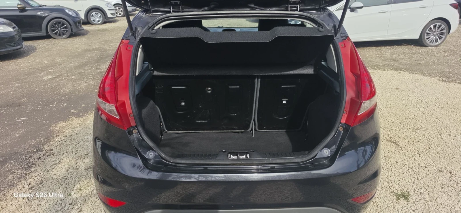 Ford Fiesta 1.25i, снимка 11 - Автомобили и джипове - 56517636