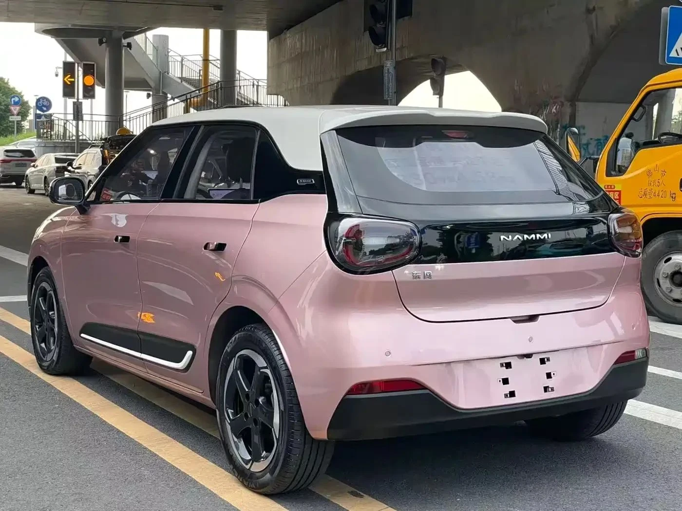 DONGFENG Box, снимка 2 - Автомобили и джипове - 56689988