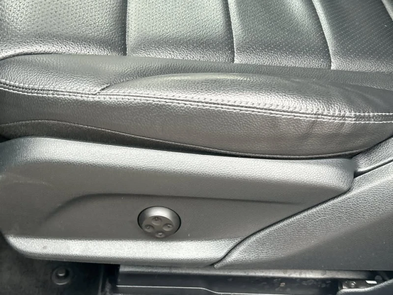 Mercedes-Benz GLC 300 4MATIC * * CARFAX * * АВТОКРЕДИТ * * , снимка 5 - Автомобили и джипове - 52801076