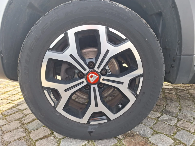 Dacia Duster TCe 150 к.с. GPF Бензин 4x2 Stop & Start BVM6, снимка 17 - Автомобили и джипове - 52838427
