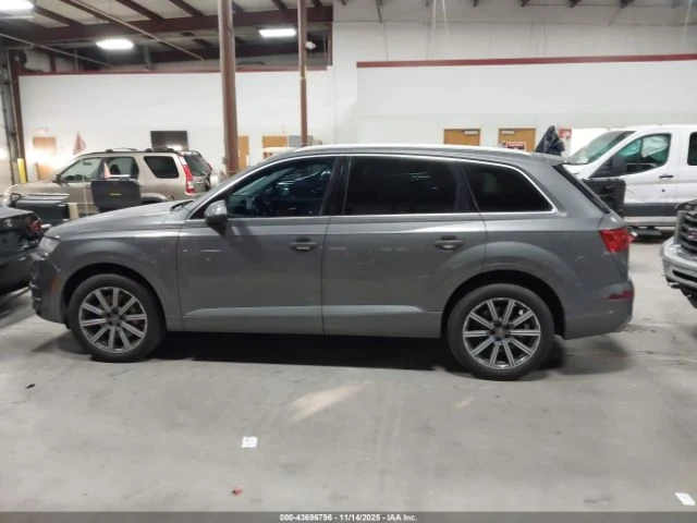 Audi Q7 PRESTIGE 3.0T| BOSE| HEAD UP| ПАНО, снимка 14 - Автомобили и джипове - 52625139