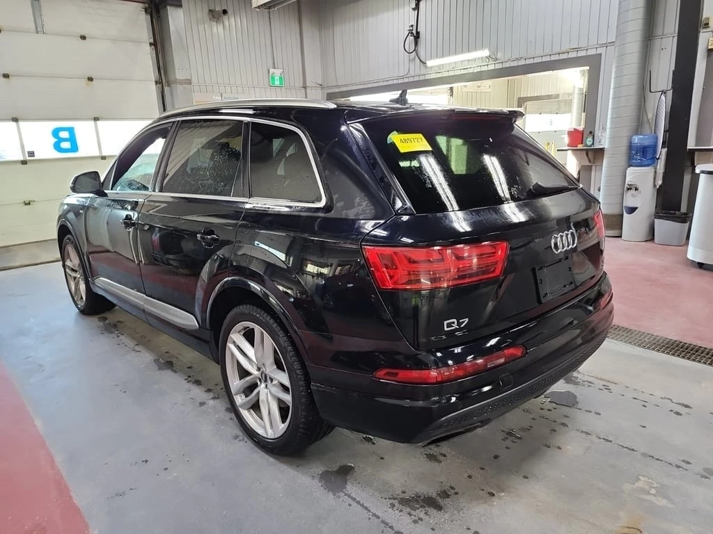 Audi Q7 * 3.0T TECHNIK * CARFAX * БЕЗ ПЪРВОНАЧАЛНА ВНОСКА - изображение 4