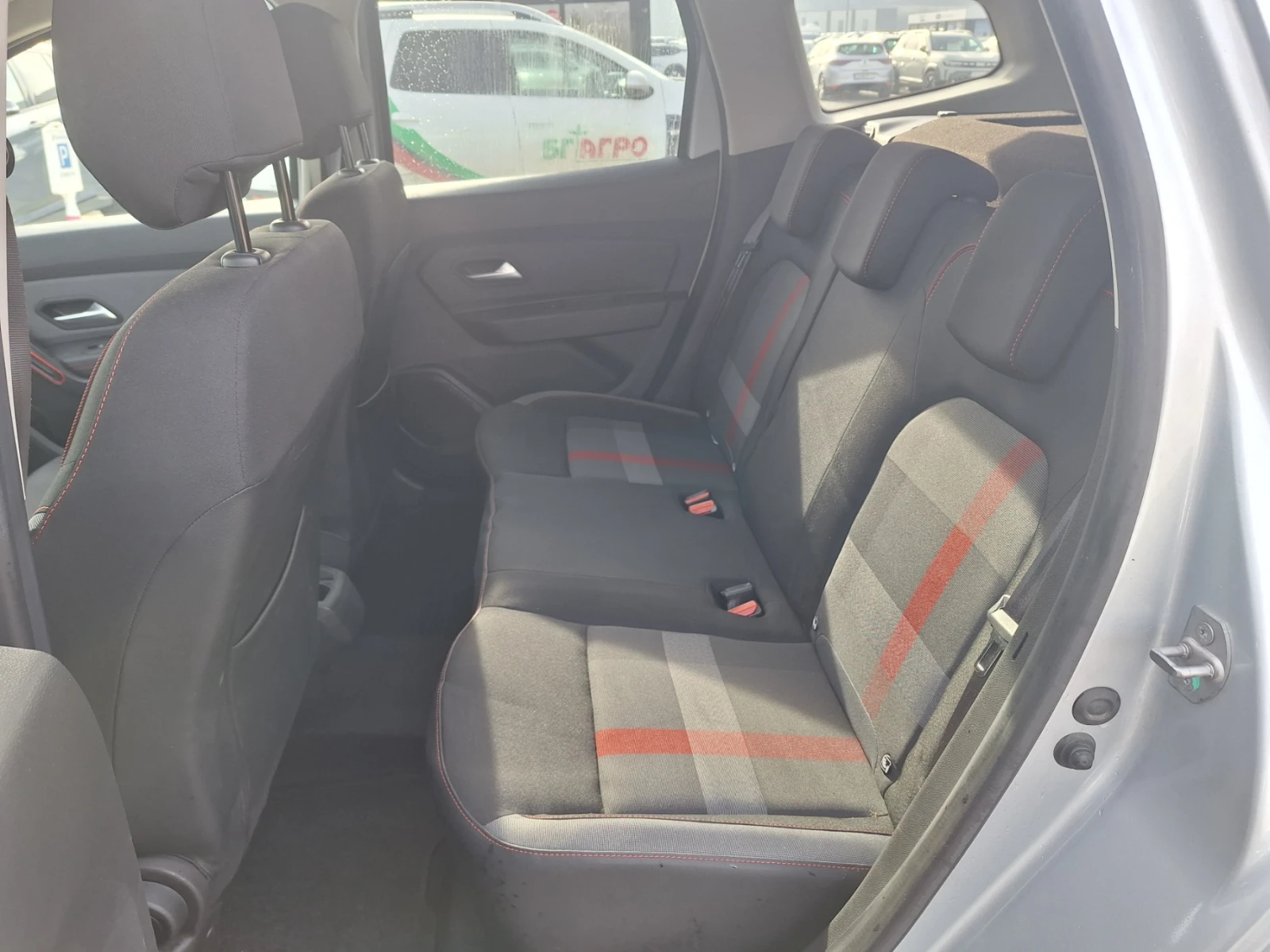 Dacia Duster TCe 150 �.�. GPF ������ 4x2 Stop & Start BVM6 | Mobile.bg � ����������� 12