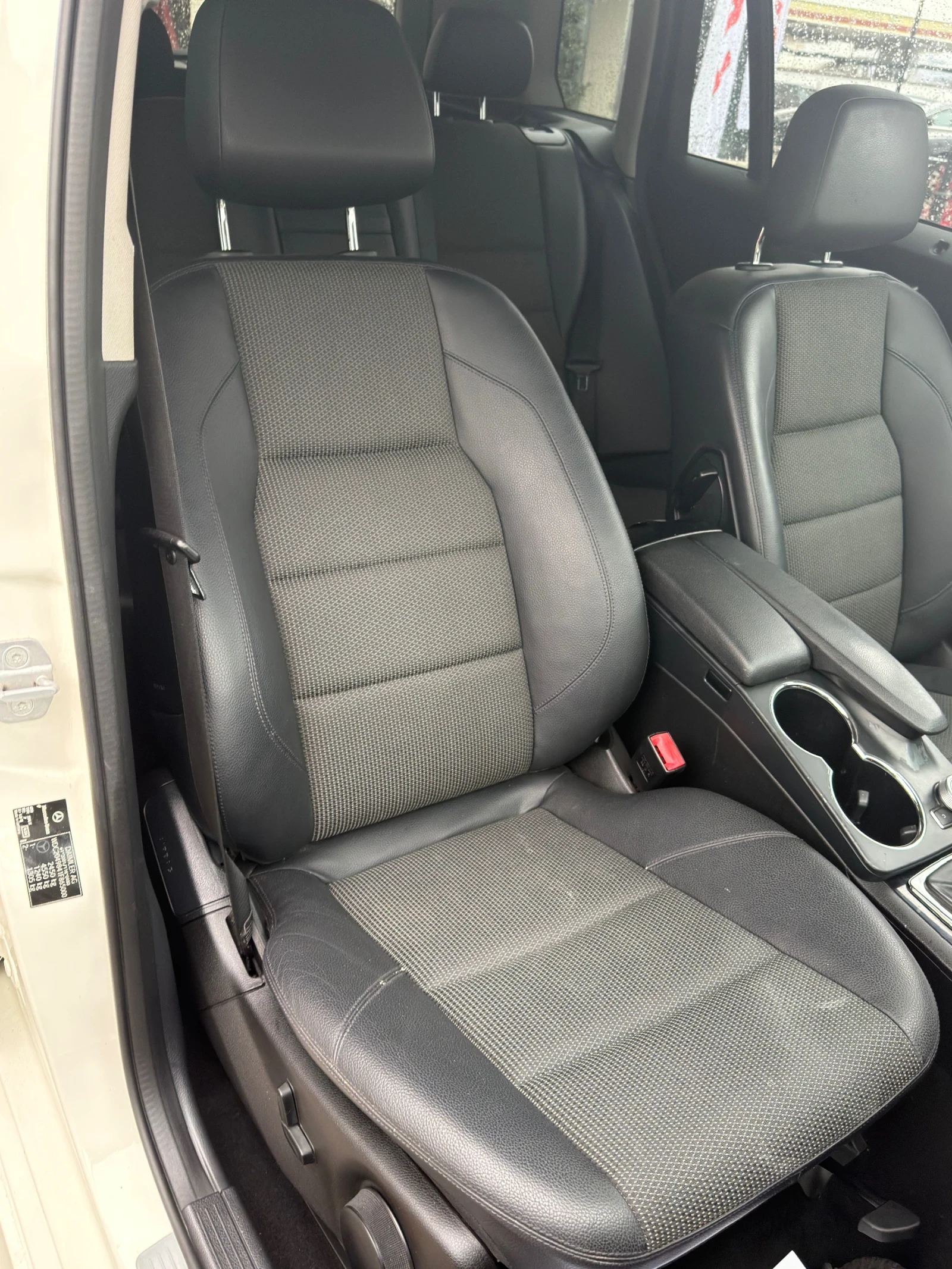 Mercedes-Benz GLK  - изображение 9