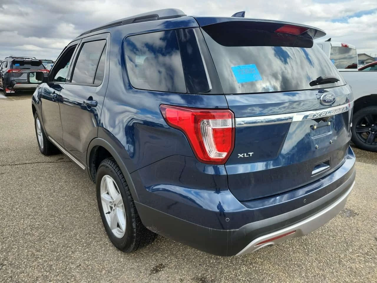 Ford Explorer * XLT * * 7-МЕСТНА* * ПАРКТРОНИК* * ПОДГРЕВ* , снимка 4 - Автомобили и джипове - 54158012