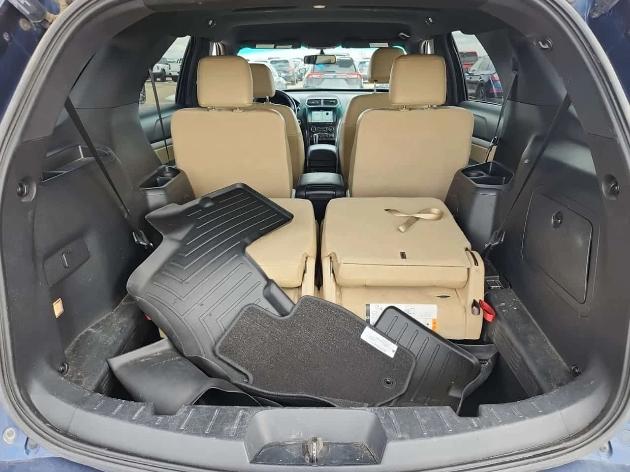 Ford Explorer * XLT * * 7-МЕСТНА* * ПАРКТРОНИК* * ПОДГРЕВ* , снимка 13 - Автомобили и джипове - 54158012