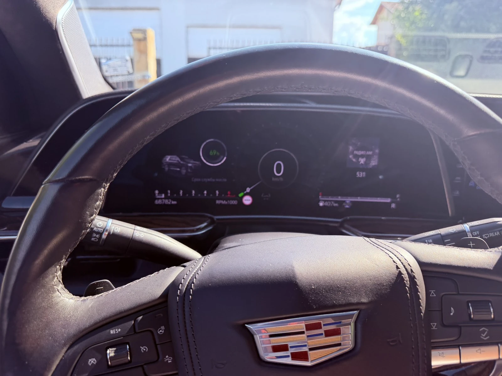 Cadillac Escalade, снимка 9 - Автомобили и джипове - 55188023