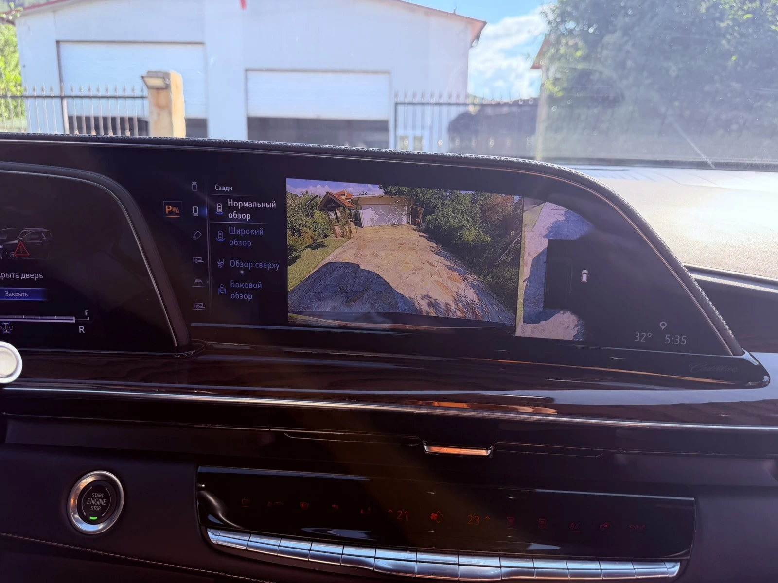 Cadillac Escalade, снимка 7 - Автомобили и джипове - 55188023