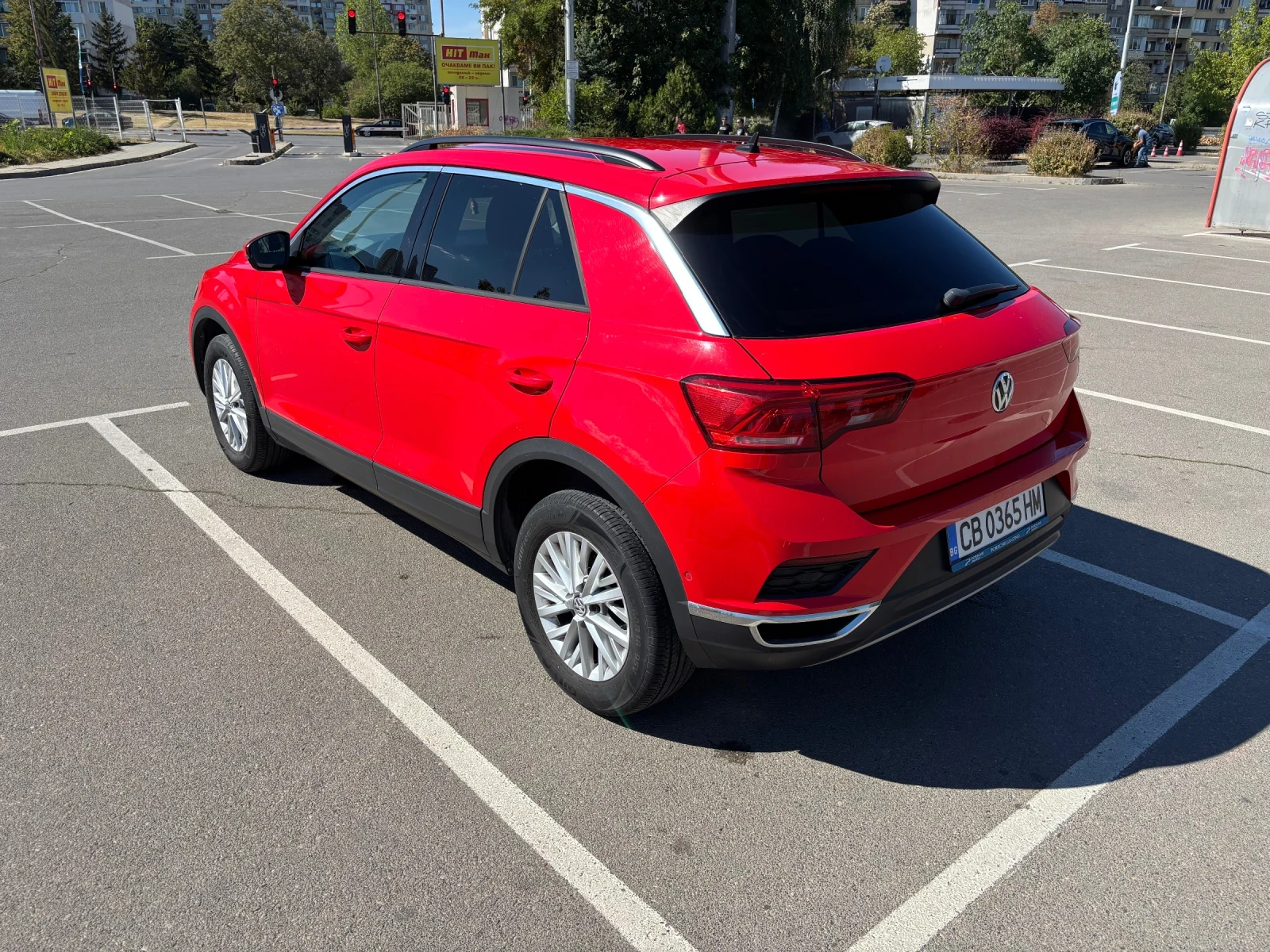 VW T-Roc, снимка 4 - Автомобили и джипове - 56079383
