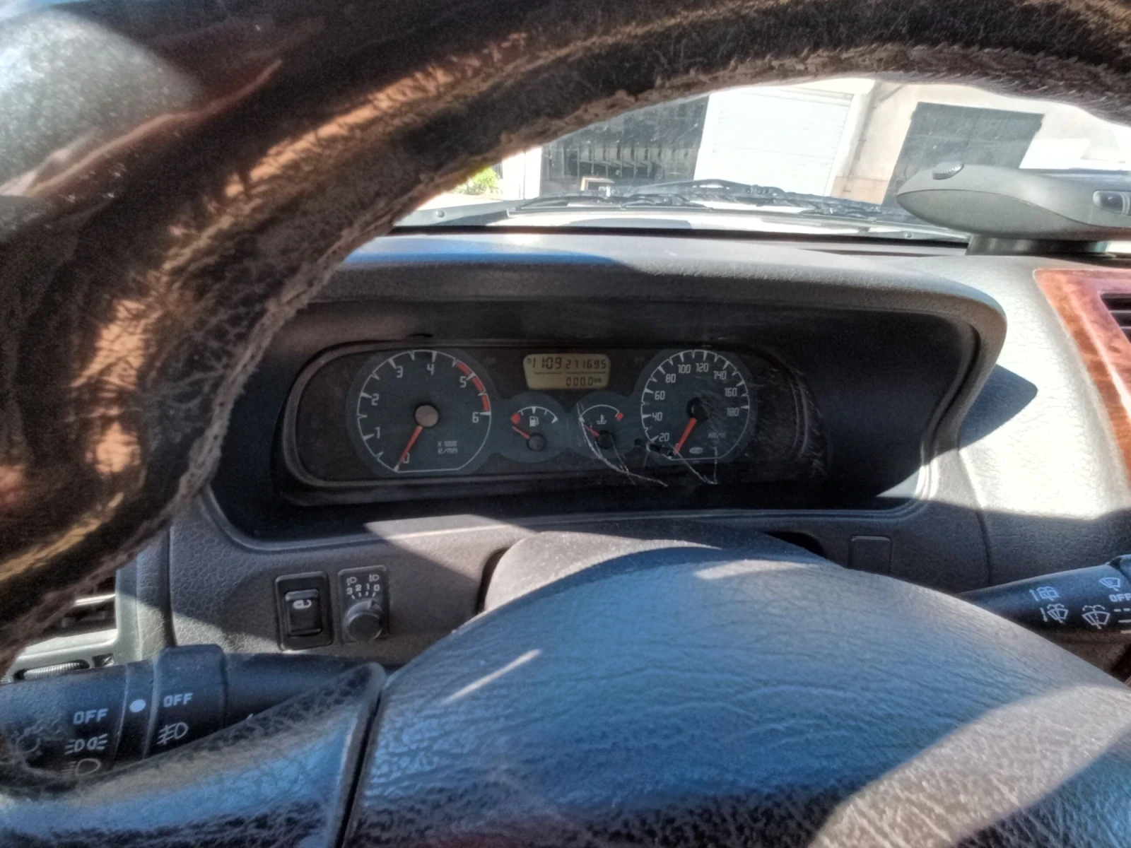 Nissan Terrano R20, снимка 7 - Автомобили и джипове - 56359817