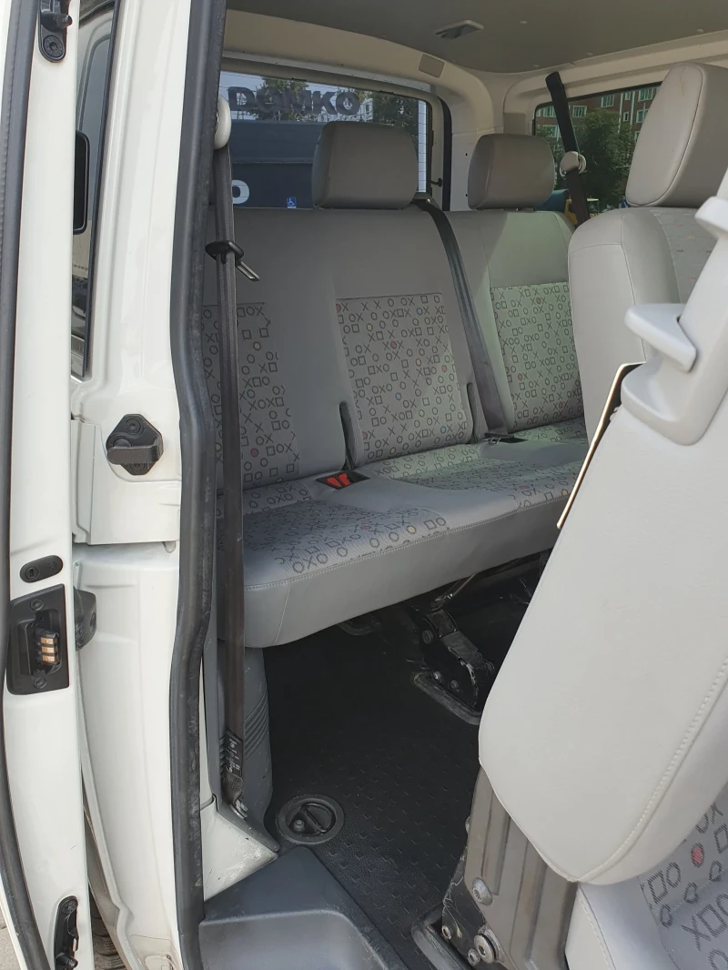 VW Transporter VW T5 1.9TDI-102PS, снимка 12 - Бусове и автобуси - 49425929