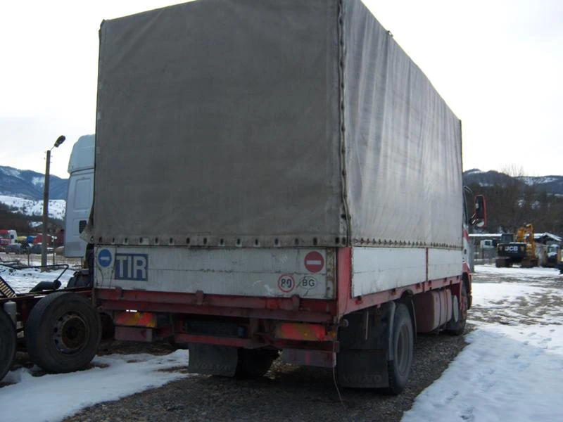 Volvo Fh 12, снимка 4 - Камиони - 25361373