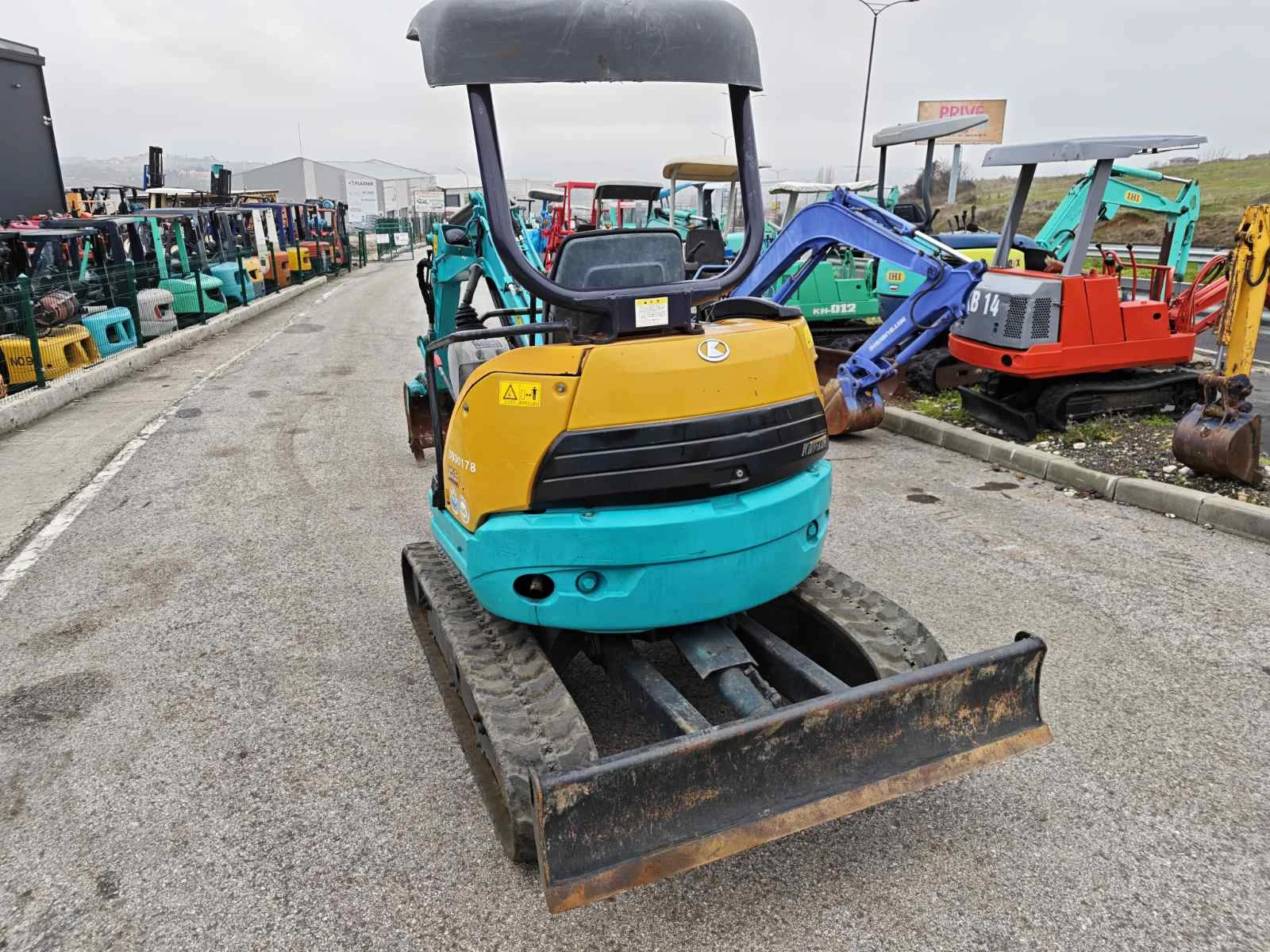 Багер Kubota 2015  ПЕРФЕКТЕН - изображение 8