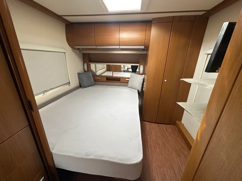 Каравана Fendt DIAMANT 620 КЛИМАТИК/БАНЯ/ТV/KENWOOD, снимка 9 - Каравани и кемпери - 53055632