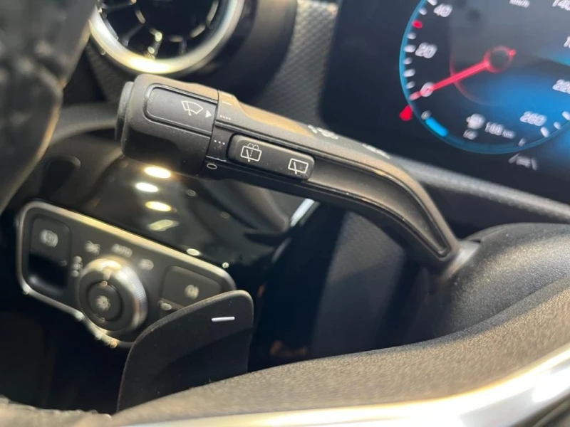 Mercedes-Benz A 200 d Progressive, снимка 3 - Автомобили и джипове - 33754259