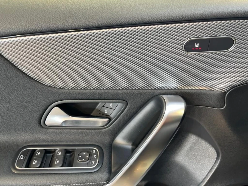 Mercedes-Benz A 200 d Progressive, снимка 13 - Автомобили и джипове - 33754259