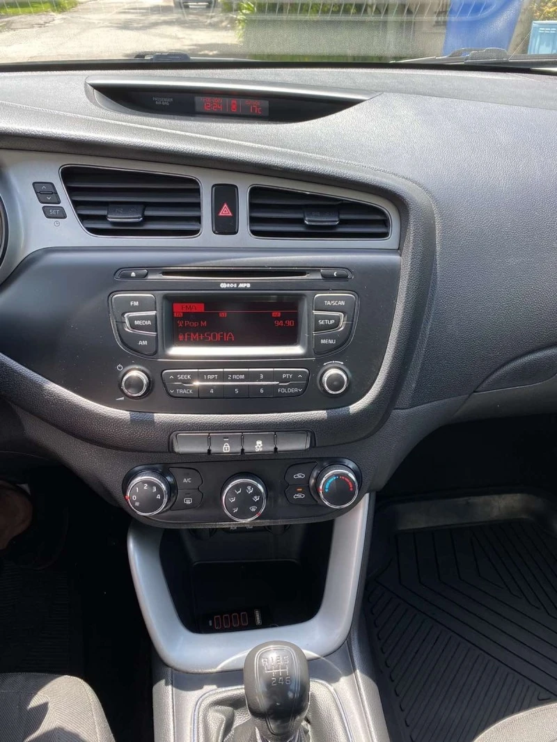 Kia Ceed 1,4 газ / бензин, снимка 9 - Автомобили и джипове - 41351814