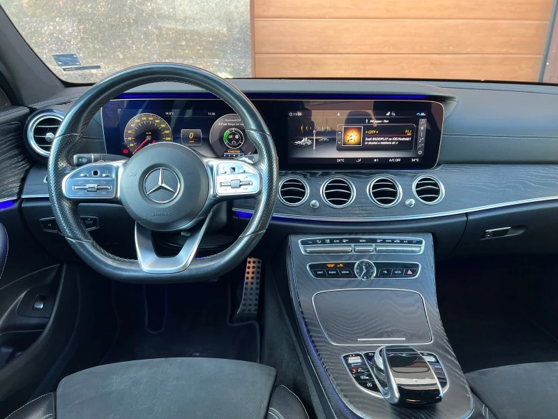 Mercedes-Benz E 220 AMG, Дигитален Кокпит, 2019г!! 100% Реални КМ, снимка 10 - Автомобили и джипове - 49172452