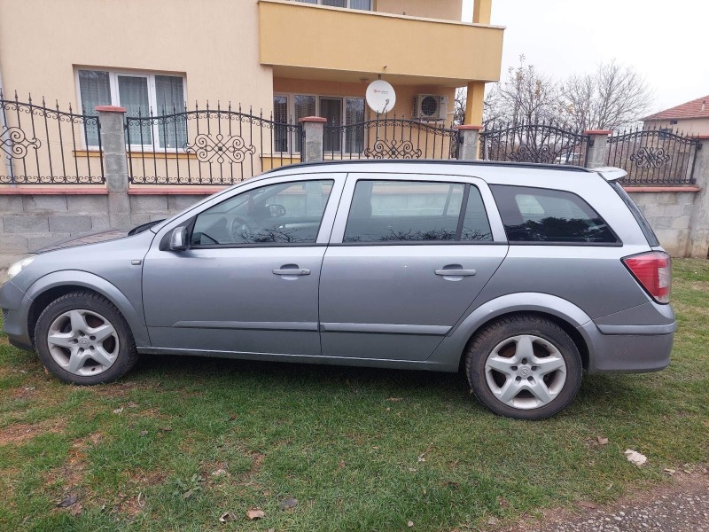 Opel Astra, снимка 4 - Автомобили и джипове - 46388896