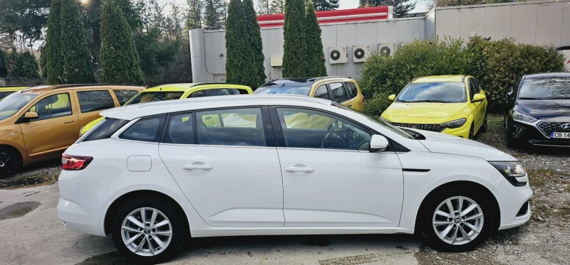 Renault Megane 1.5dci* 110кс.* Дигитал* Нави, снимка 5 - Автомобили и джипове - 48094539