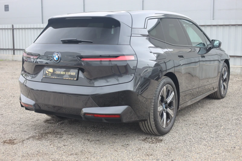 BMW iX xDrive 40 Sport Laser H&K PANO Sitzklima HuD @iCar, снимка 5 - Автомобили и джипове - 48936478