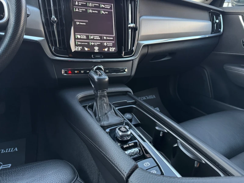 Volvo V90 2.0D-D5-AWD-LED-CAMERA-BLIND SPOT-LANE ASSIST-TOP, снимка 12 - Автомобили и джипове - 52401485