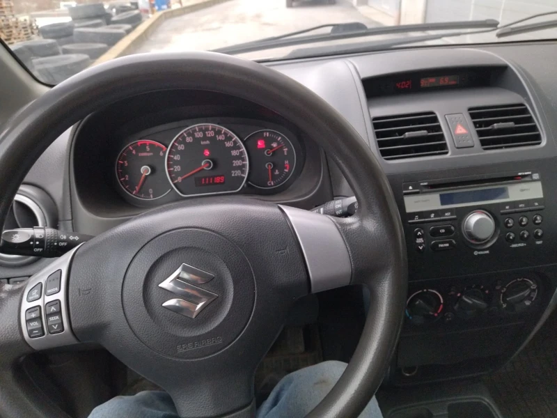 Suzuki SX4, снимка 7 - Автомобили и джипове - 52677093