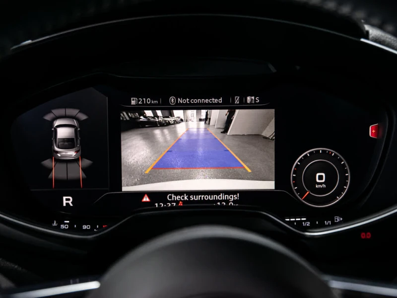 Audi Tt * 2.0T* QUATTRO* АвтоКредит* (ЦЕНА ДО БГ), снимка 15 - Автомобили и джипове - 53137091