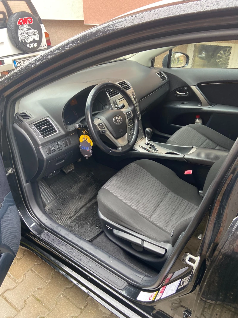 Toyota Avensis, снимка 5 - Автомобили и джипове - 53565392