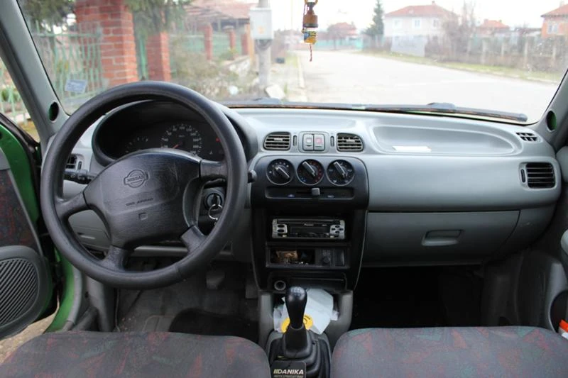 Nissan Micra, снимка 11 - Автомобили и джипове - 46655150