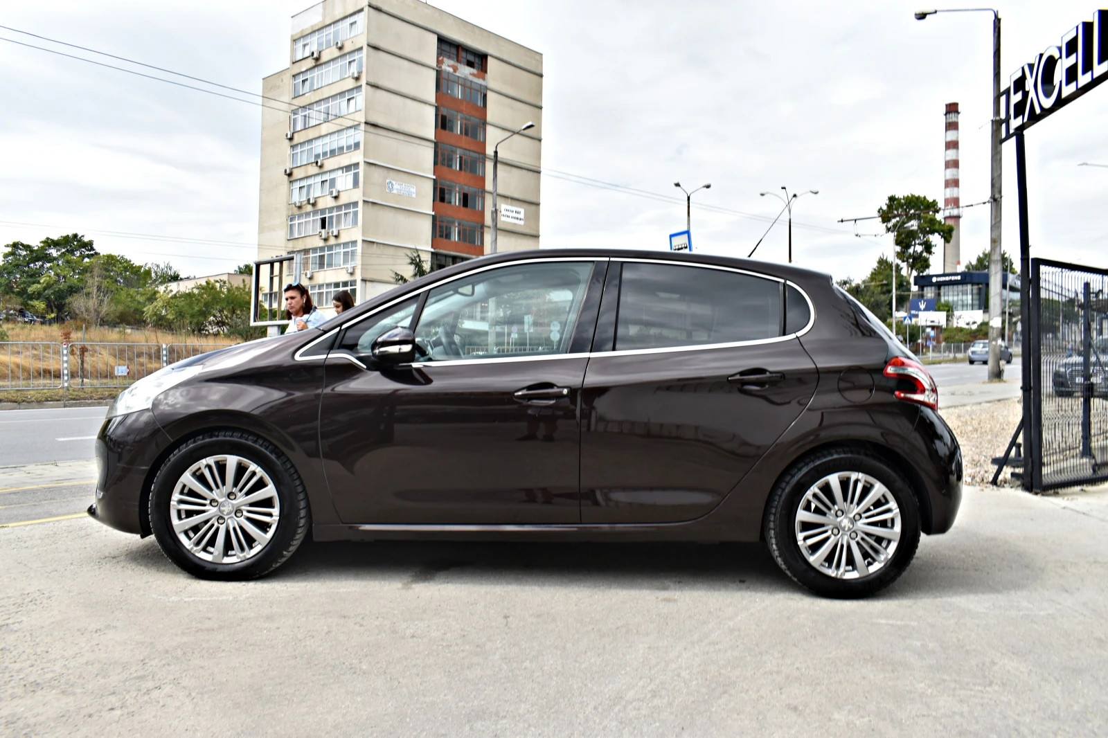 Peugeot 208 1.6* X-LINE* FULL - изображение 3