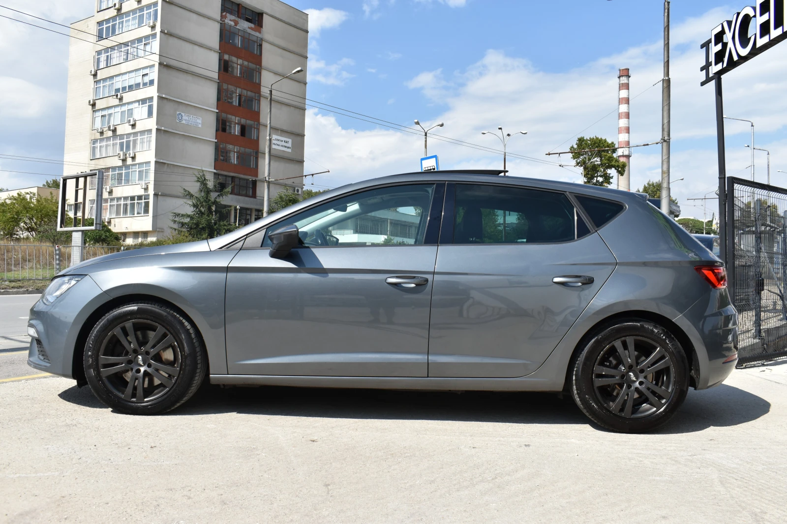 Seat Leon 2.0TDI* 184PS* FR-EDITION* DISSTRONIC - изображение 2