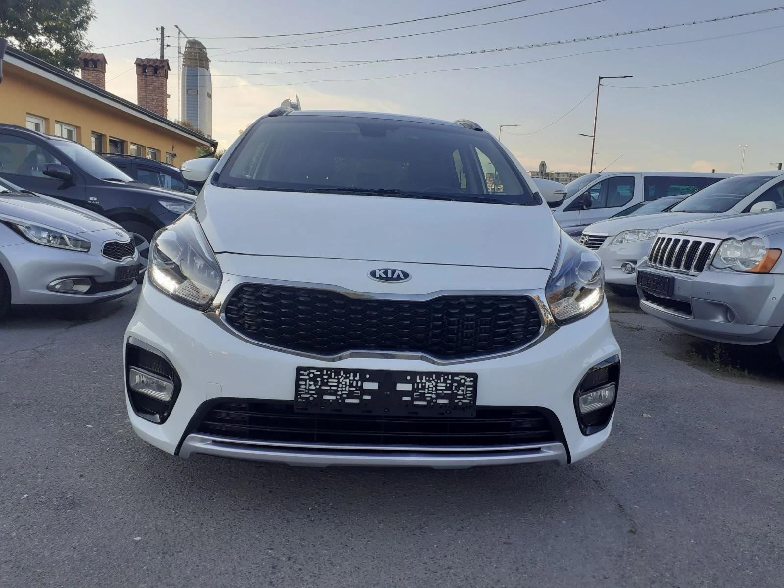 Kia Carens 1, 7 CRDI EVRO 6B.DVD TV PANORAMA KAMERA 6KC.  - изображение 2