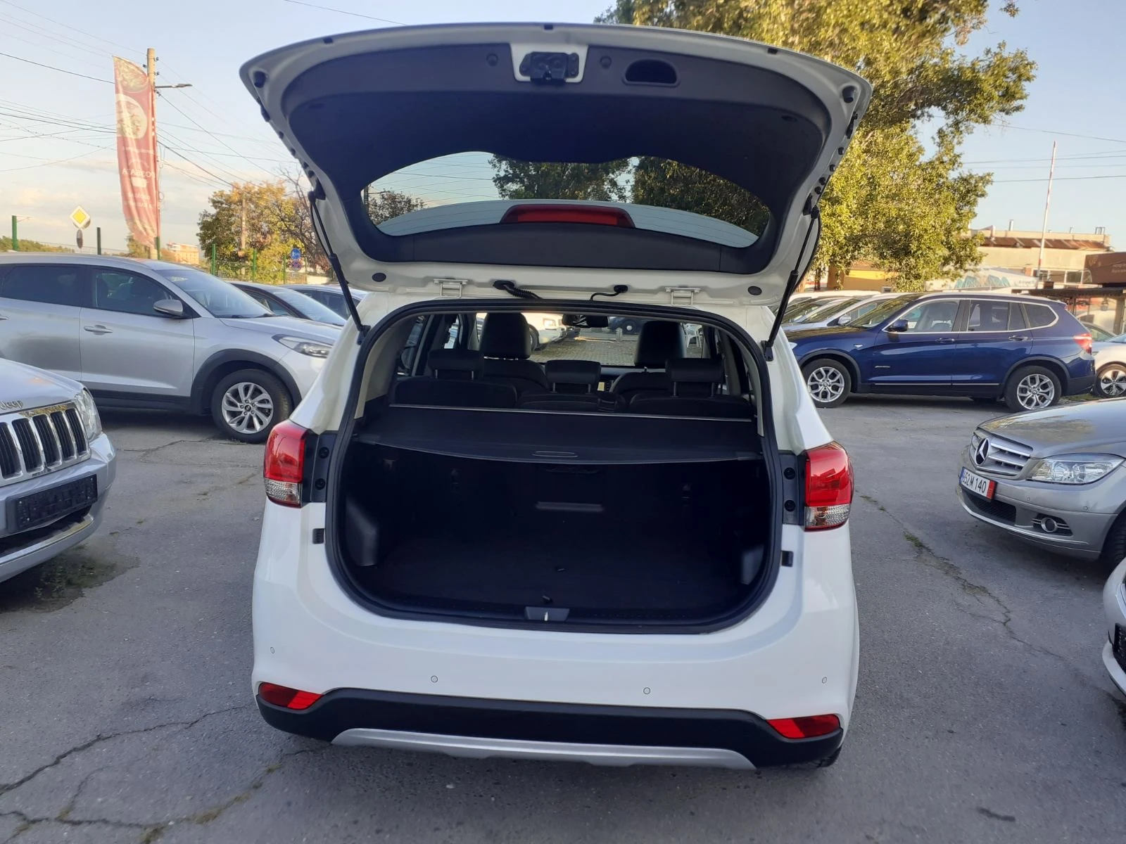 Kia Carens 1, 7 CRDI EVRO 6B.DVD TV PANORAMA KAMERA 6KC.  - изображение 6