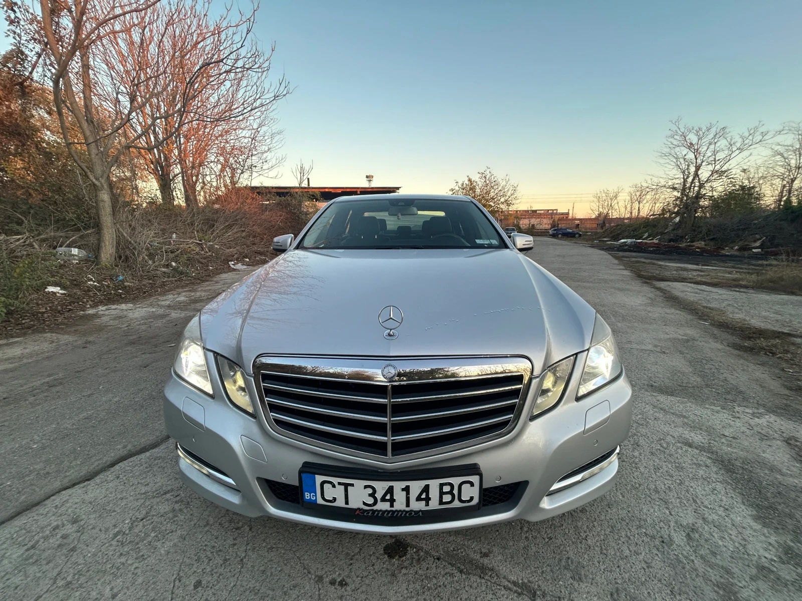 Mercedes-Benz E 220  - изображение 9