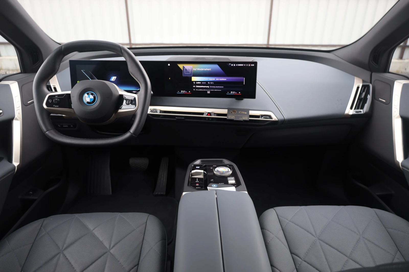BMW iX xDrive 40 Sport Laser H&K PANO Sitzklima HuD @iCar | Mobile.bg   12