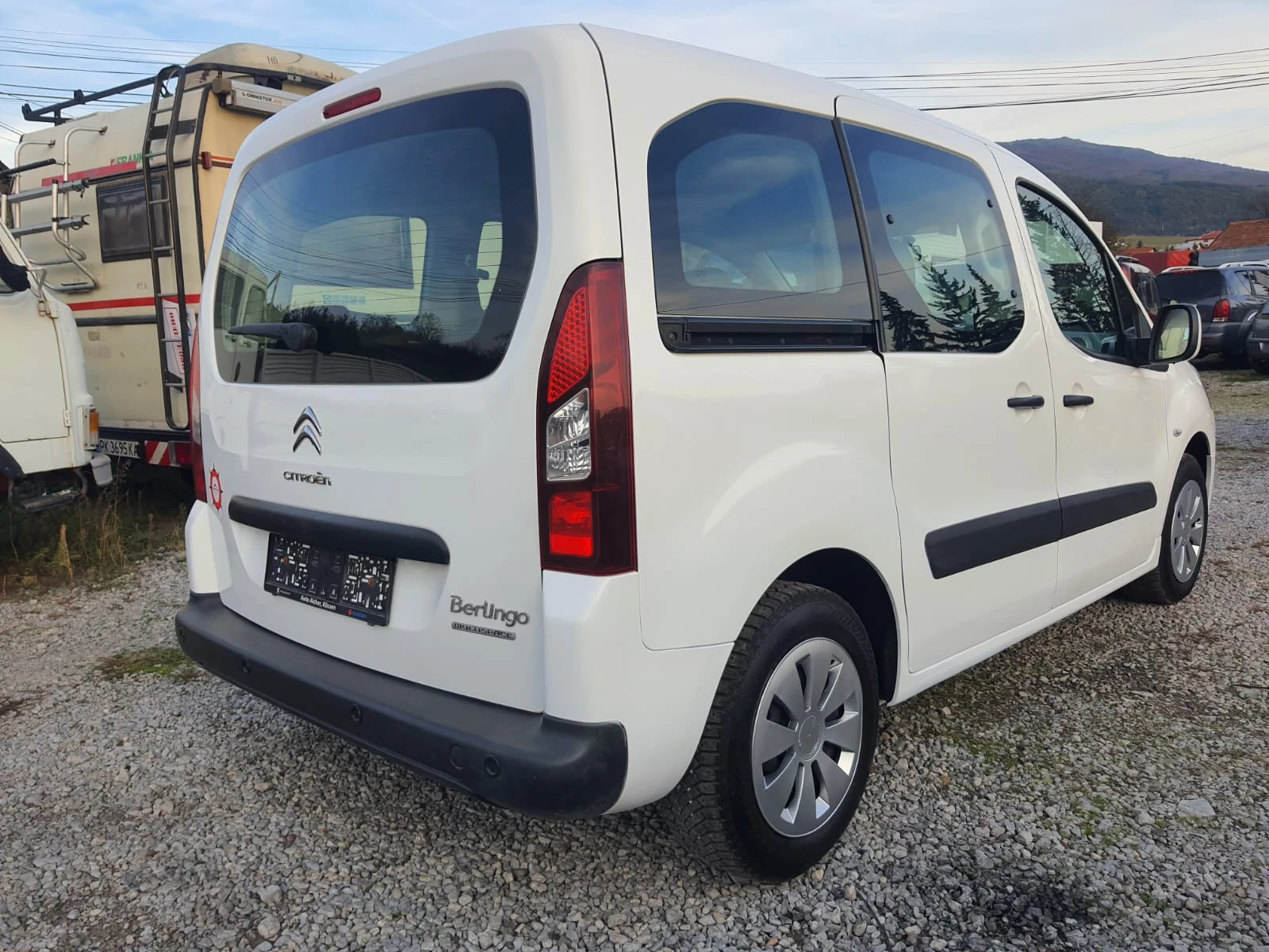 Citroen Berlingo 1, 6D - изображение 5