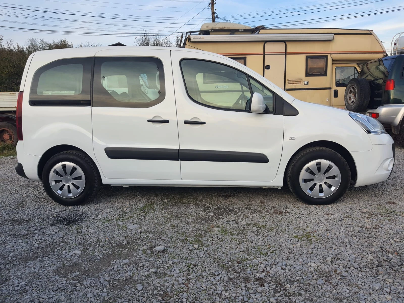 Citroen Berlingo 1, 6D - изображение 4