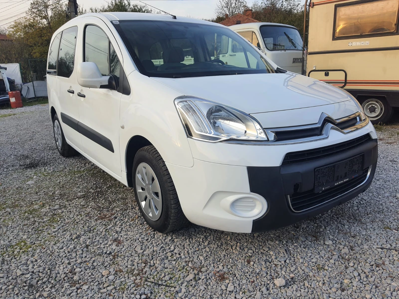 Citroen Berlingo 1, 6D - изображение 3